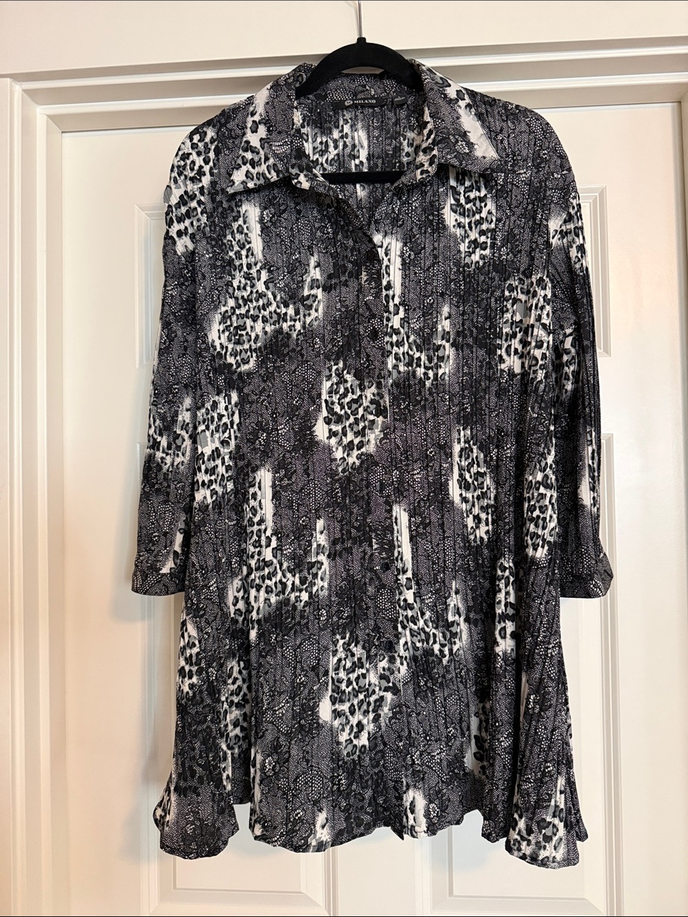 Milano Black & White Animal-Print Button Front Tunic